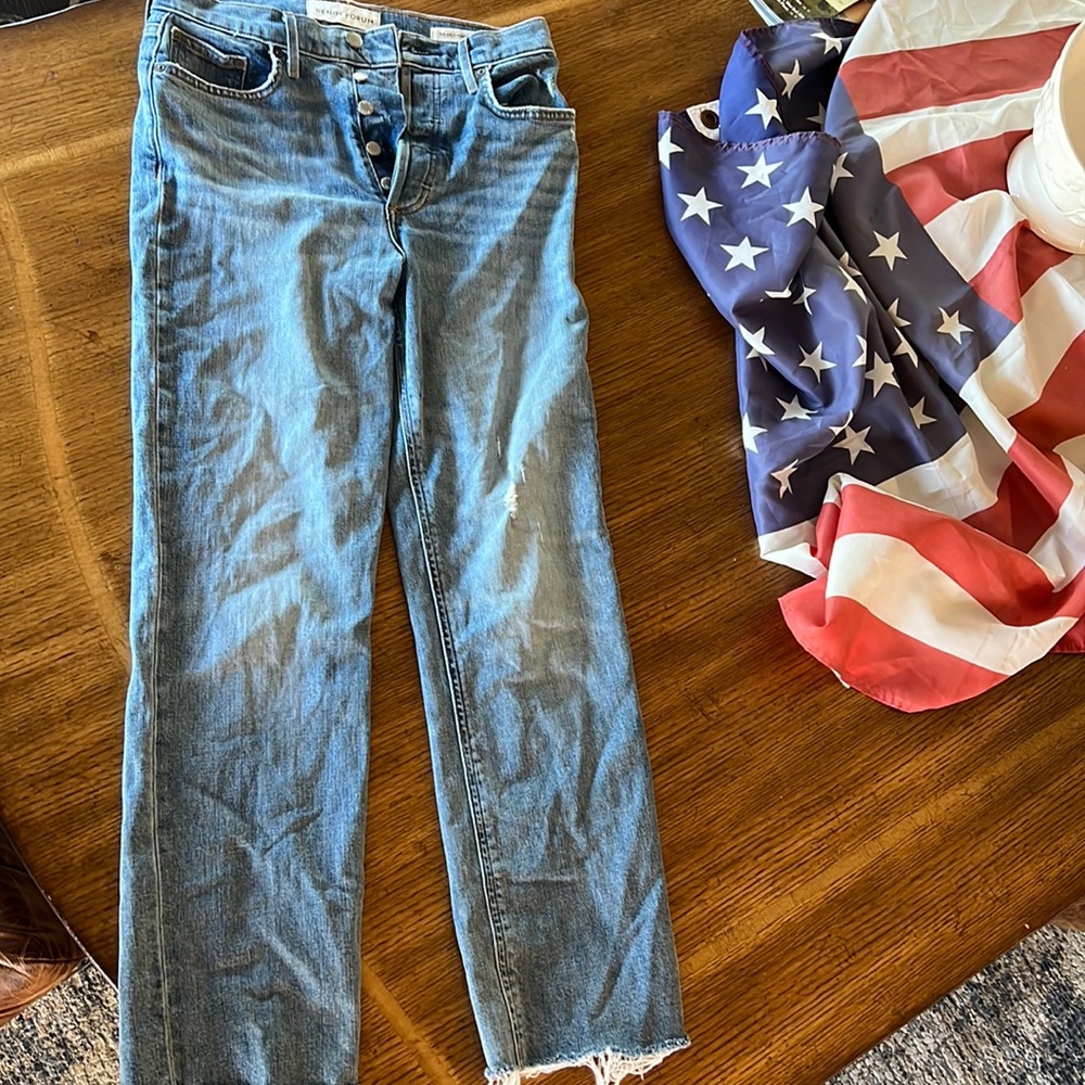 Denim Forum size 26 jeans